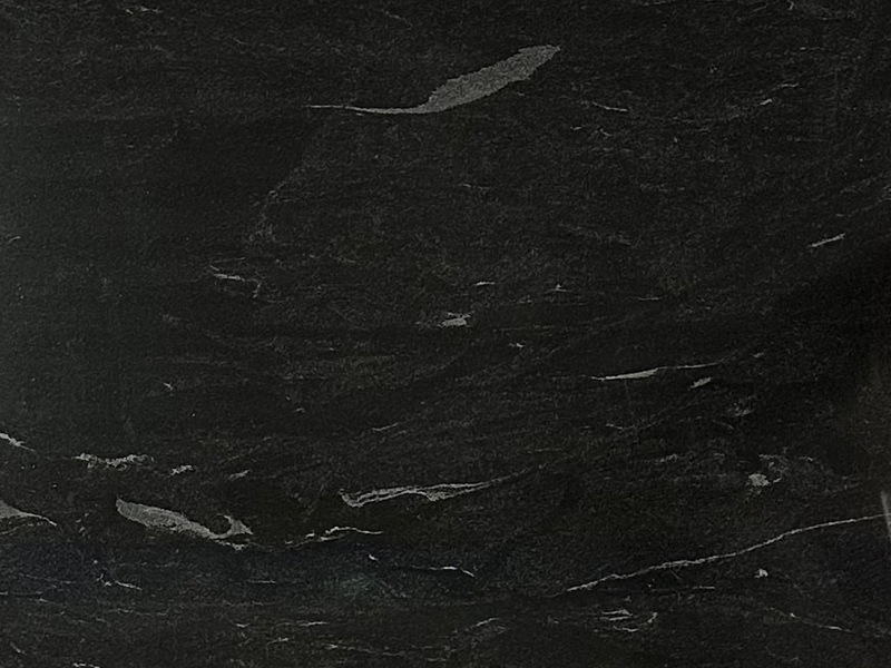 Fantastic black stenprov